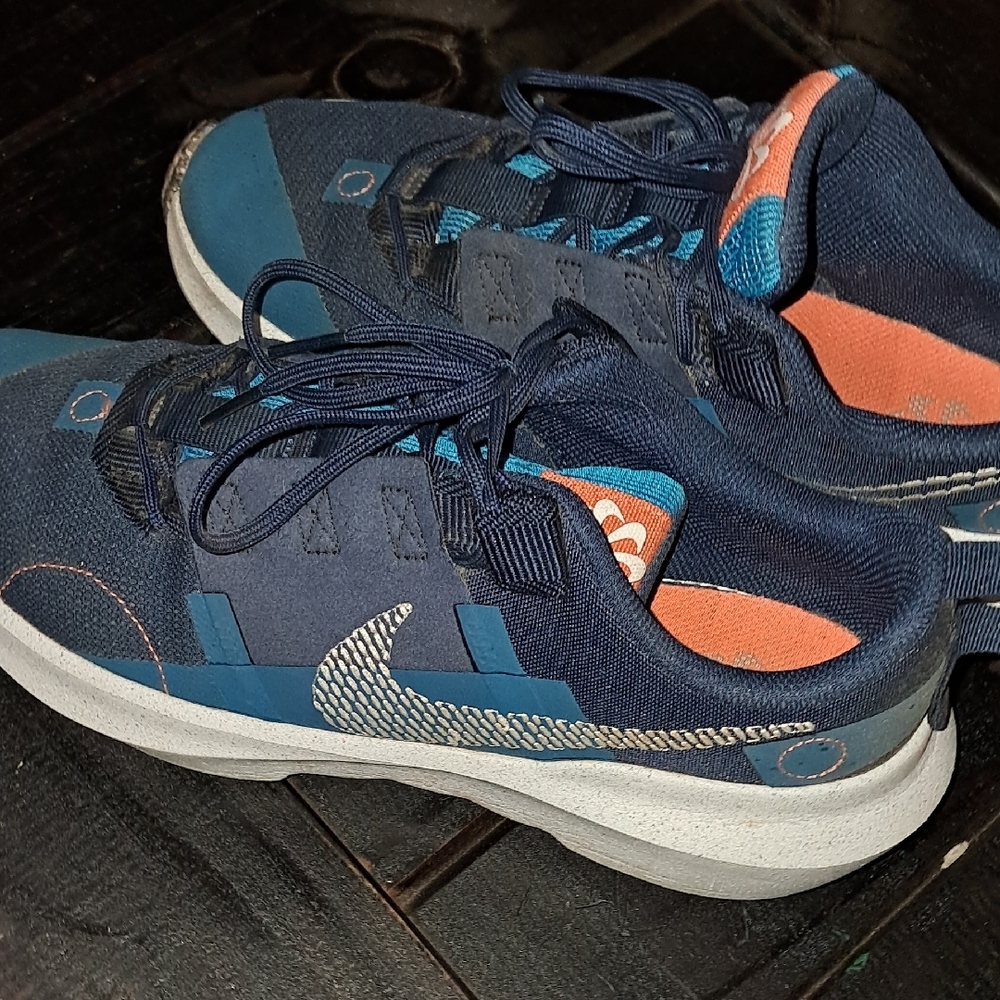 Nike Blue and White Sneakers - Picture 5 of 6